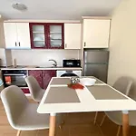 Bratanov Lifestyle Deluxe 아파트
