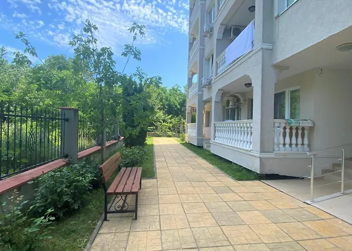 Bratanov Lifestyle Deluxe 네세부르